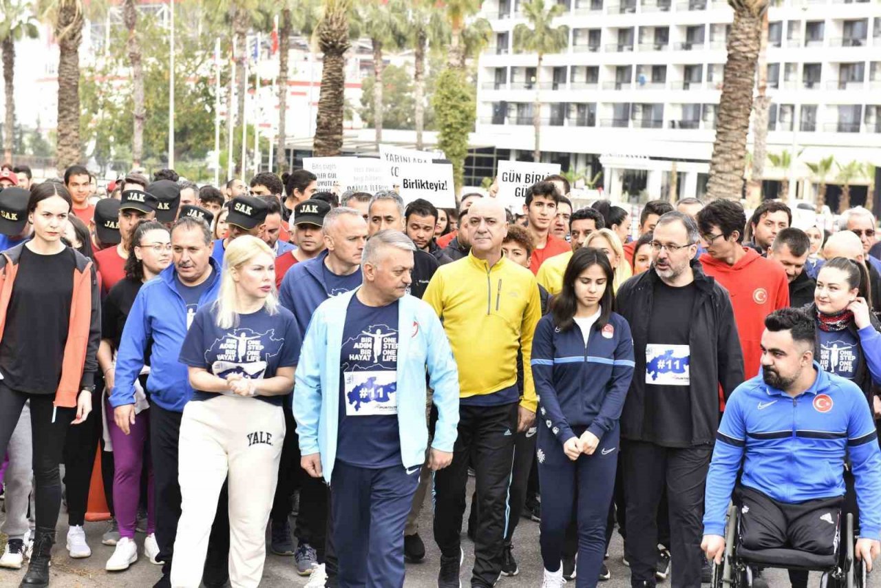 Bakan Kasapoğlu: "Spor, birleştiren bir olgu"