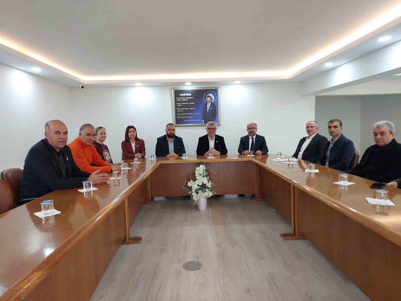 Müstakil Sanayici ve İşadamları Aydın Şubesi Söke’ye çıkarma yaptı