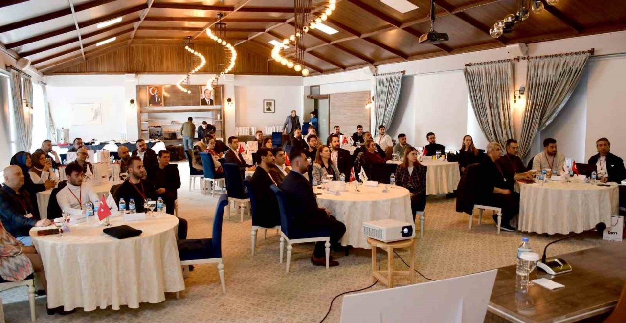 Deprem bölgesinde 100 bin lahmacun üretme kararı aldılar