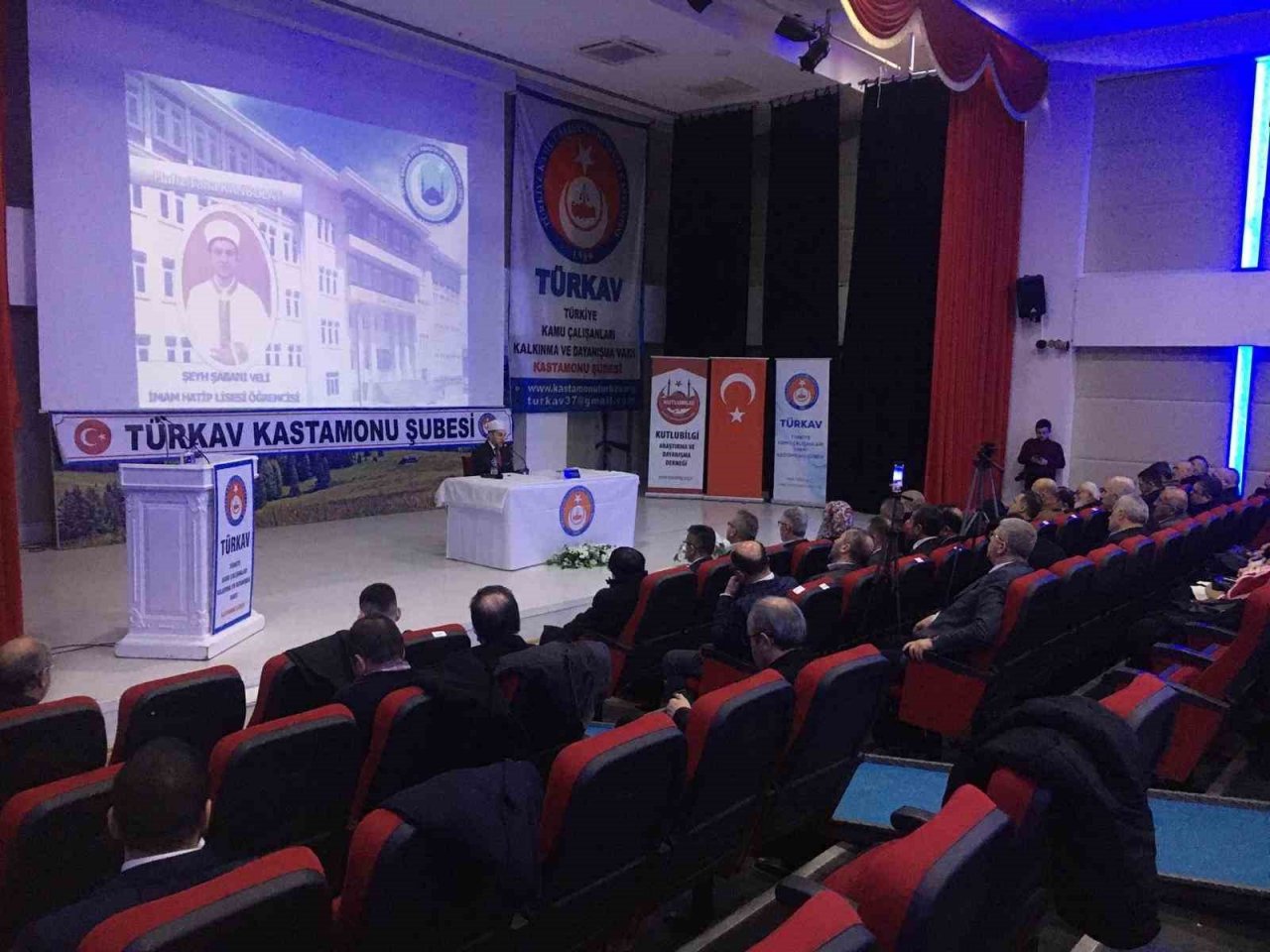 Mehmet Feyzi Şallıoğlu, düzenlenen konferansta anıldı