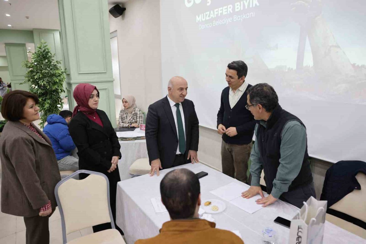 İş arayanlar ve işverenler Darıca’da buluştu