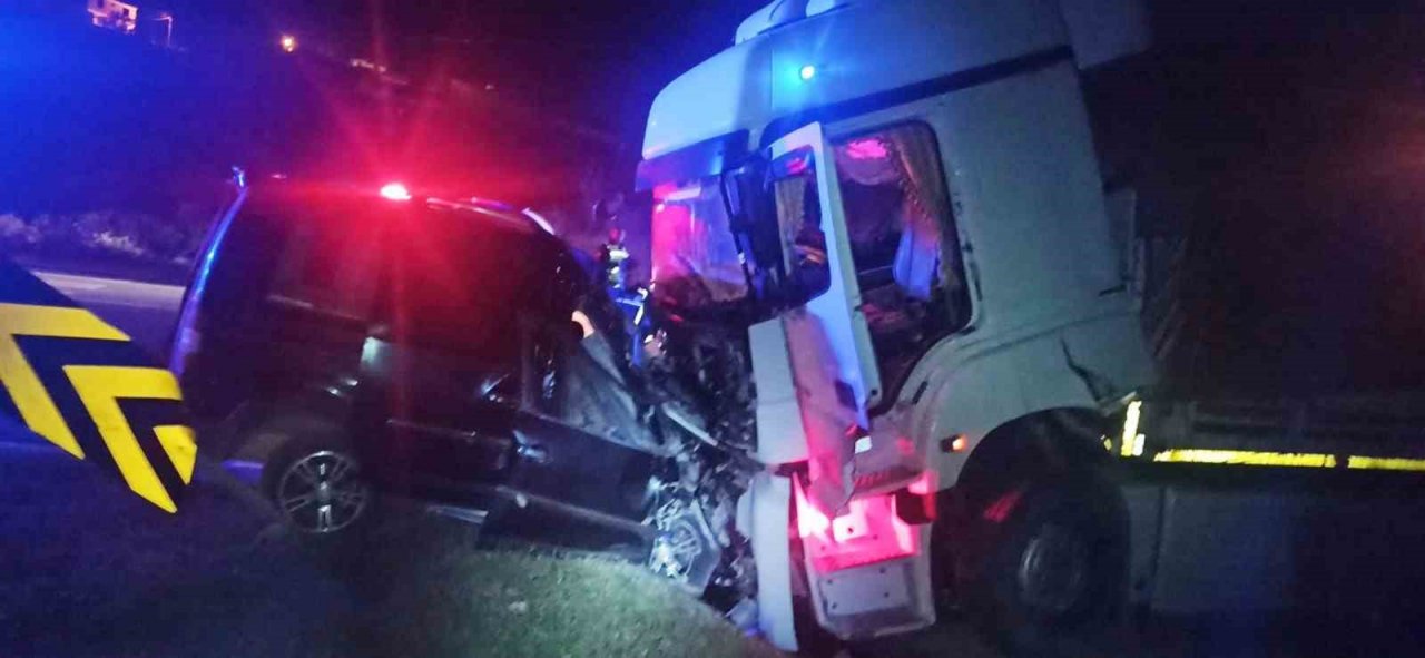 Asker eğlencesi dönüşü kazada hayatını kaybetti