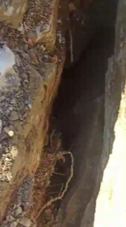 Hani’de metrelerce fay kırığı ortaya çıktı