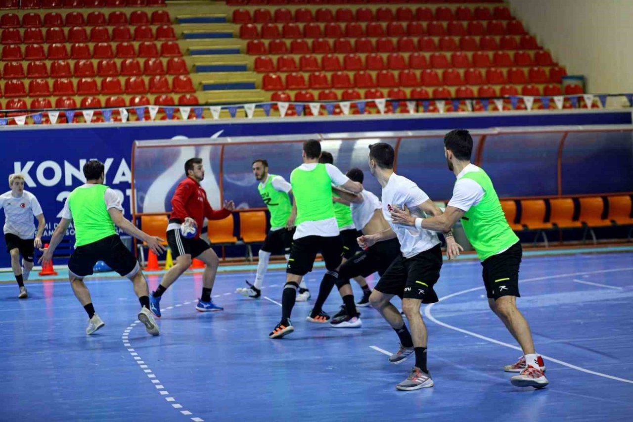 A Milli Erkek Hentbol Takımı Lüksemburg maçları hazırlıklarını sürdürüyor