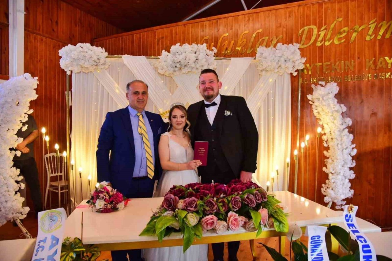 Tarihi hangarlar yeniden hayat buldu