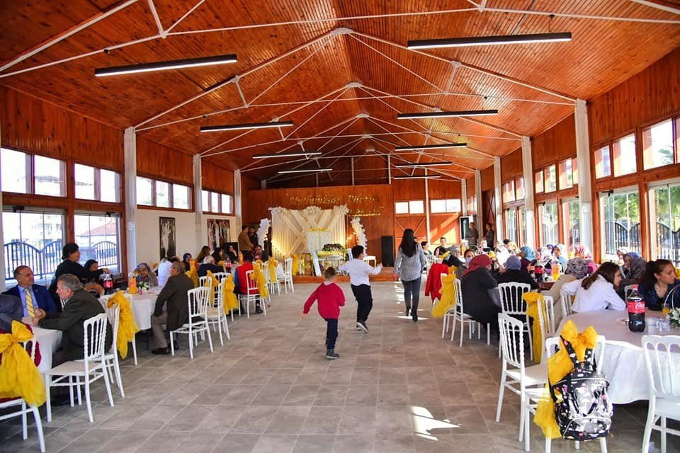 Tarihi hangarlar yeniden hayat buldu