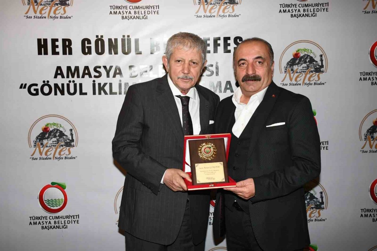 Başkan Sarı’dan Nefes Derneği bağışçılarına teşekkür plaketi