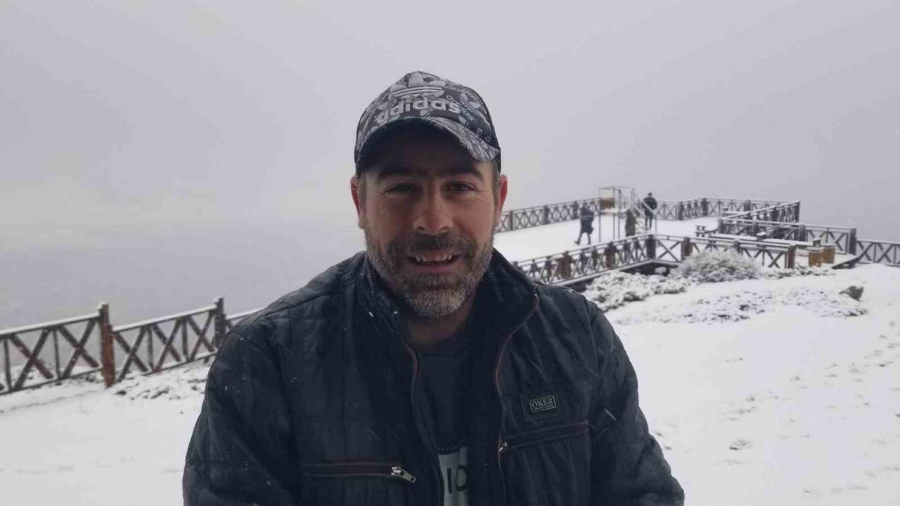 Spil Dağı’na mart ayında lapa lapa kar yağdı