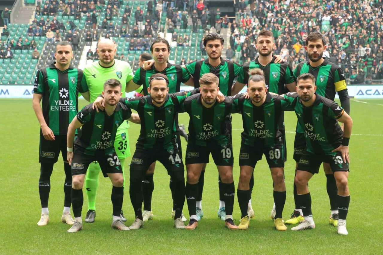 TFF 2. Lig: Kocaelispor: 3 - Uşakspor: 0