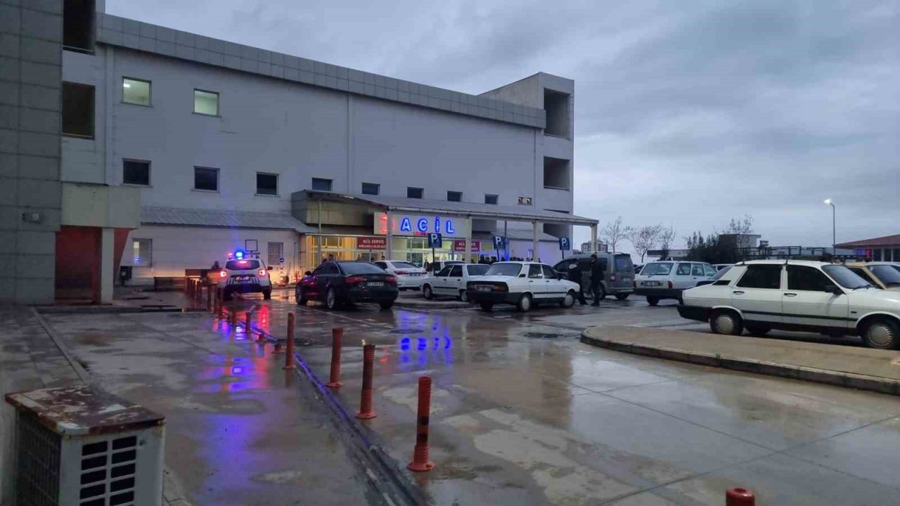 Trafikte başlayan tartışma husumete döndü: 5 yaralı