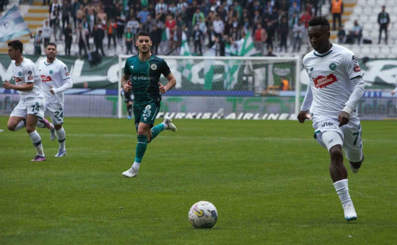 Spor Toto Süper Lig: Konyaspor: 0 - Giresunspor: 0 (İlk yarı)