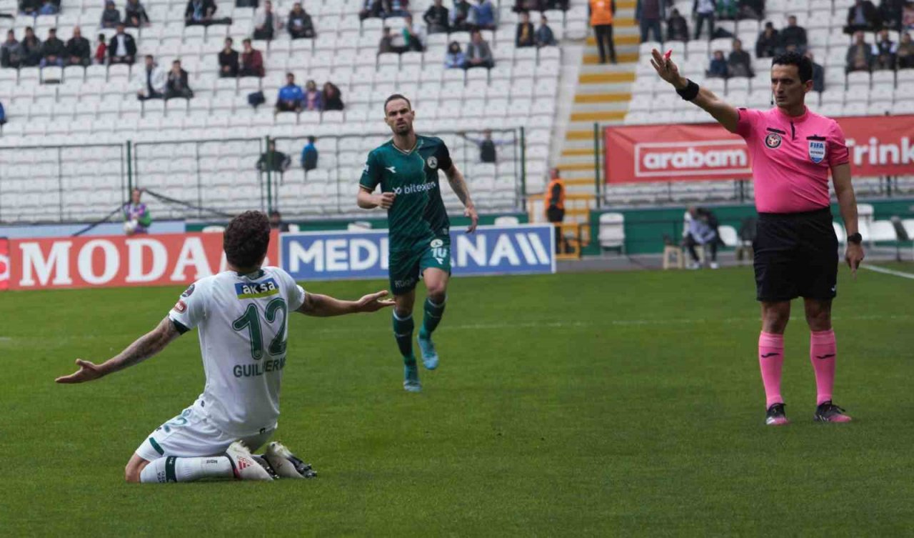 Spor Toto Süper Lig: Konyaspor: 0 - Giresunspor: 0 (İlk yarı)