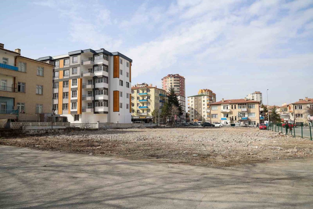 Talas’ta kentsel dönüşüm seferberliği sürüyor