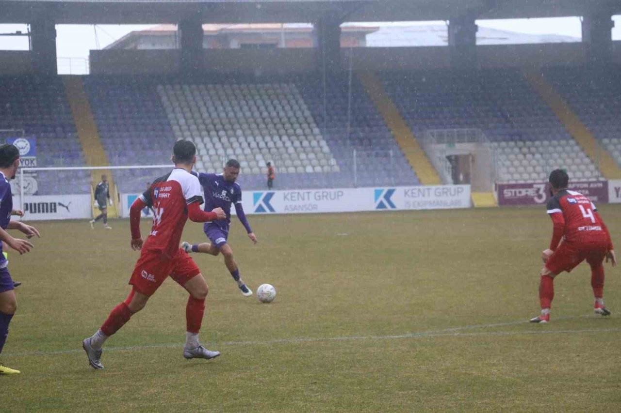 TFF 2. Lig: Afyonspor: 4 - Sivas Belediyespor:0