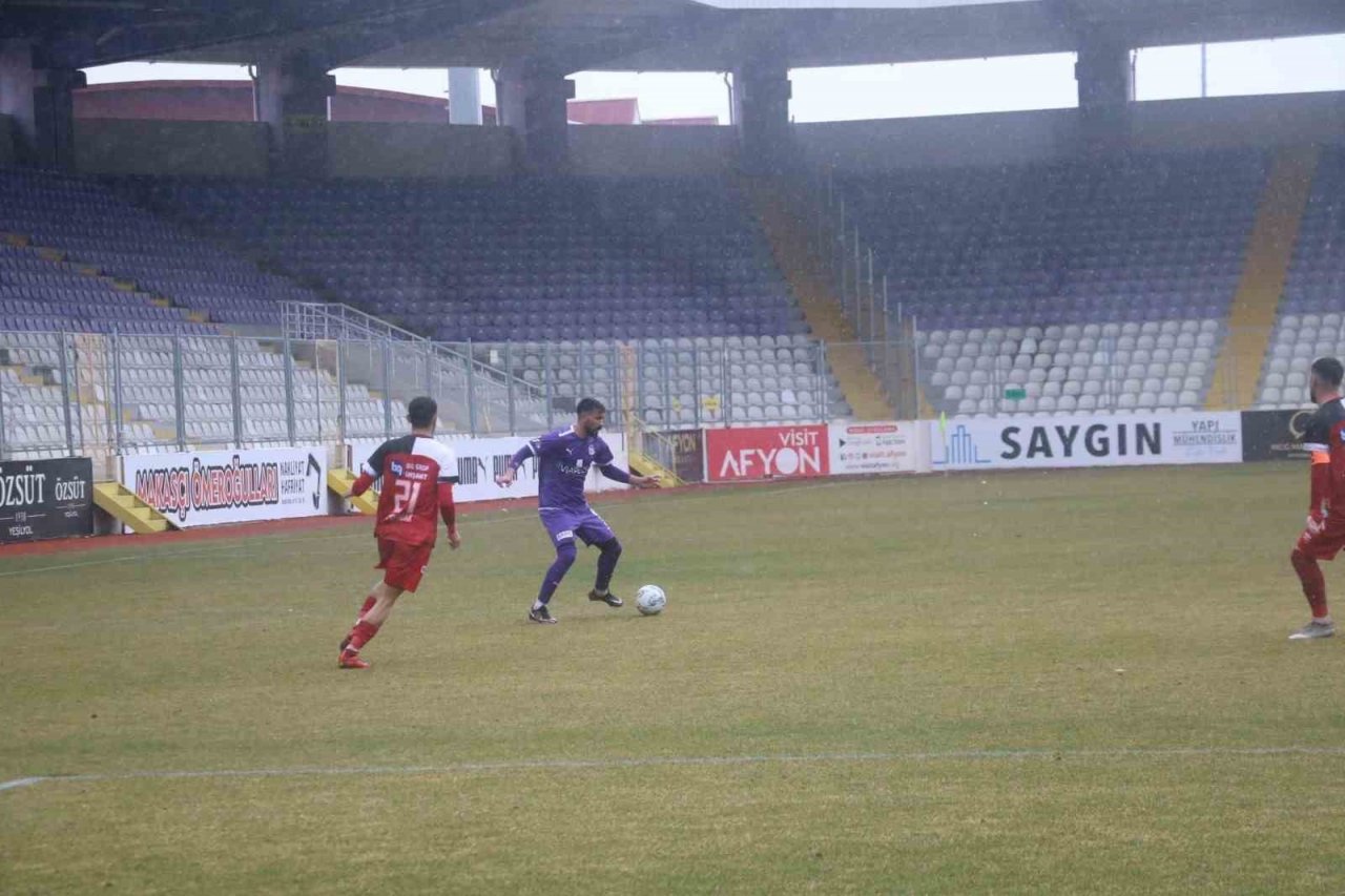 TFF 2. Lig: Afyonspor: 4 - Sivas Belediyespor:0