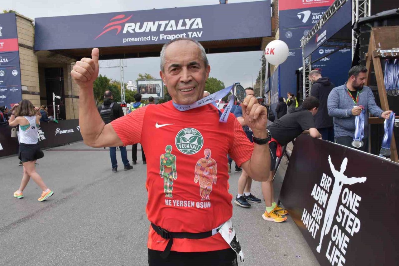 ‘Demir Adam’ Ali Bıdı sezonu madalya ile açtı