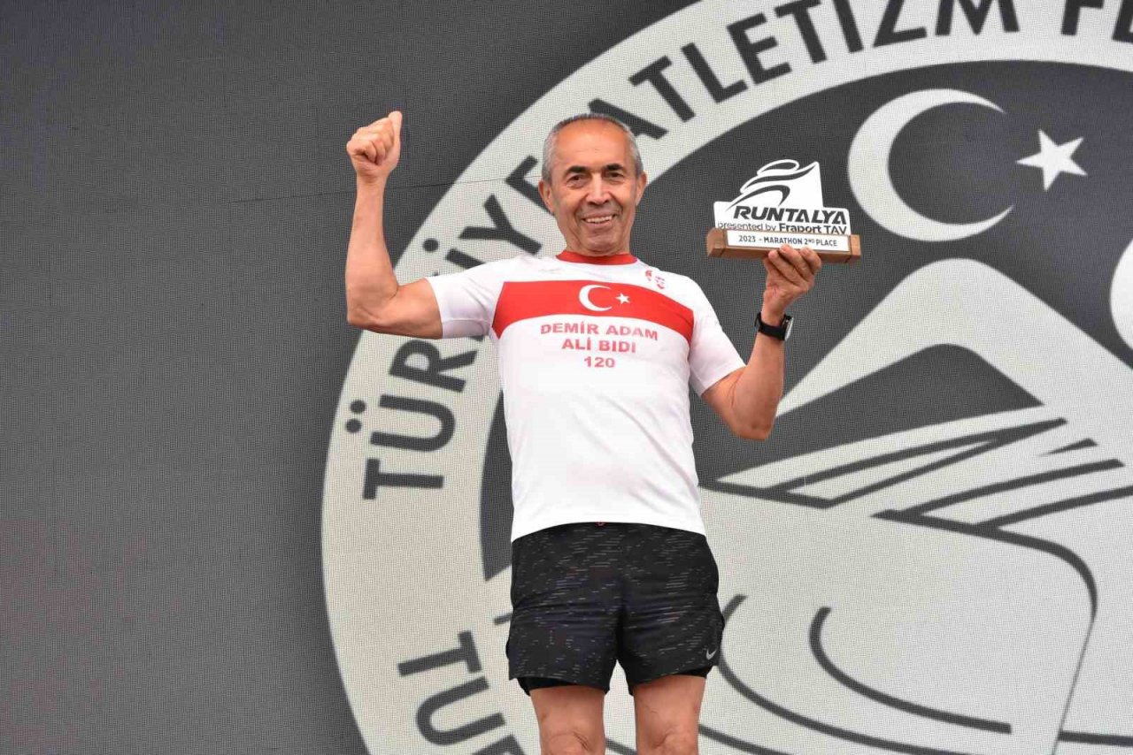 ‘Demir Adam’ Ali Bıdı sezonu madalya ile açtı