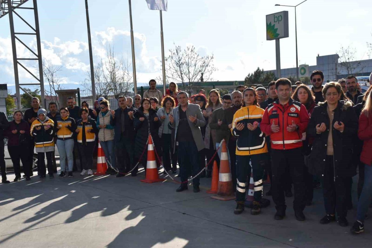 Kazada hayatını kaybeden sağlık personeli Kaymaz için tören düzenlendi