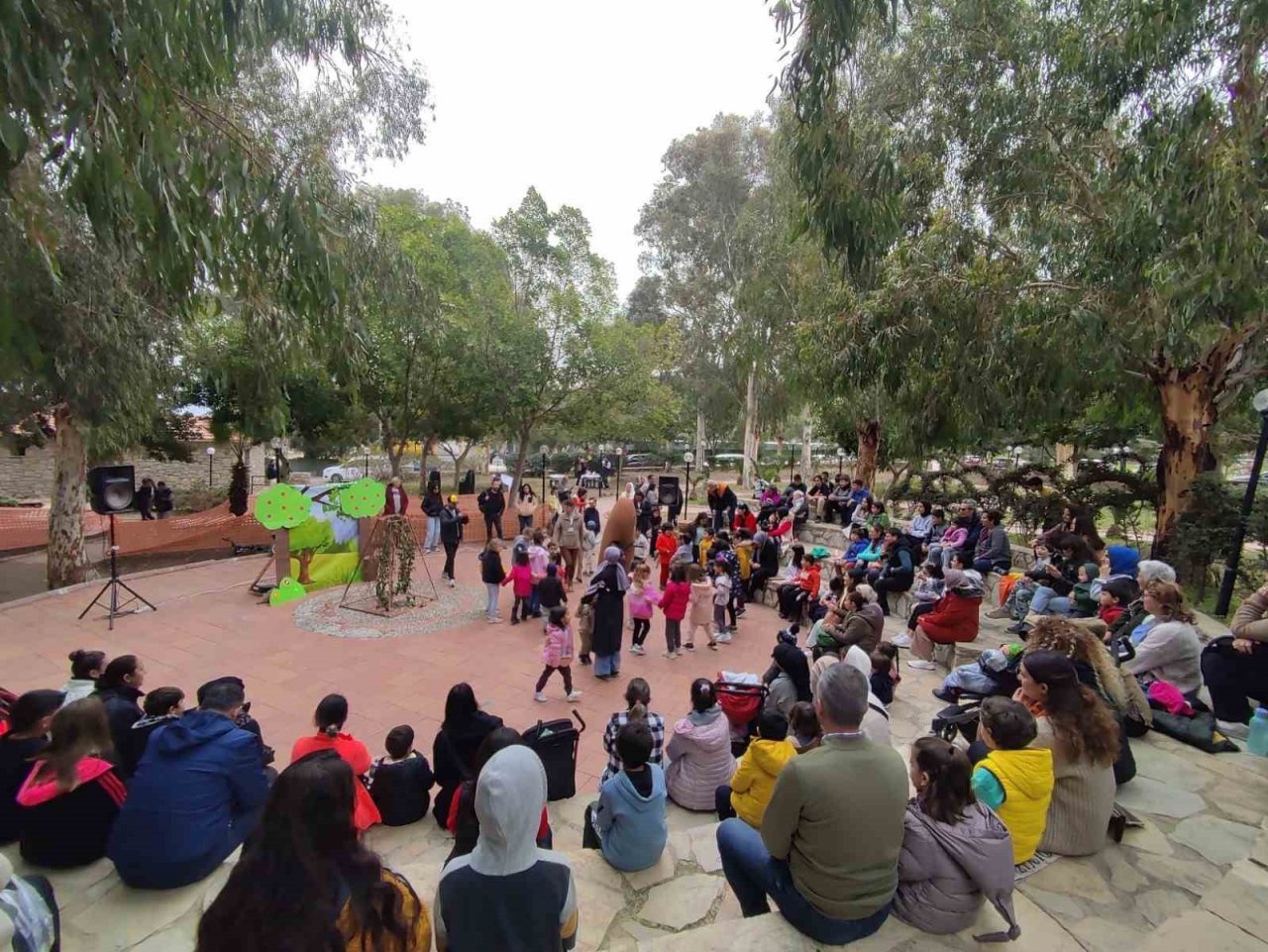 Datça’da depremzede çocuklara moral etkinliği