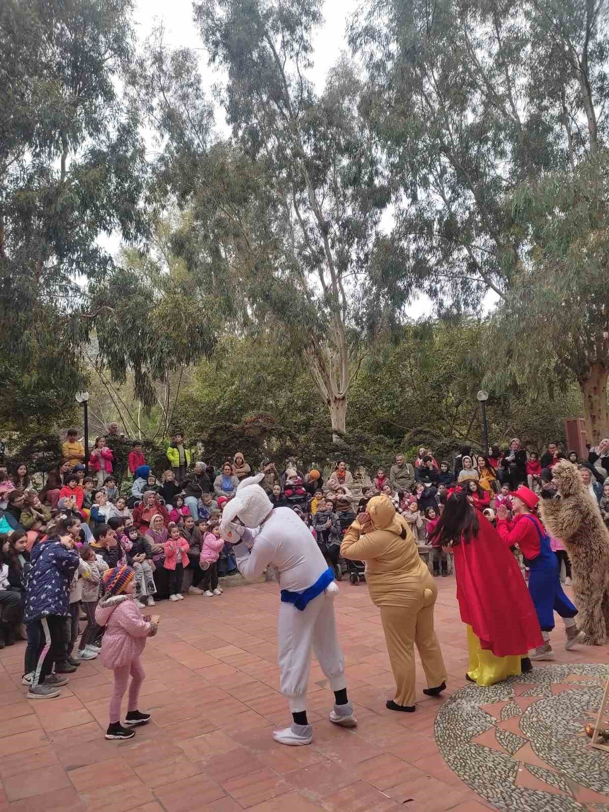 Datça’da depremzede çocuklara moral etkinliği