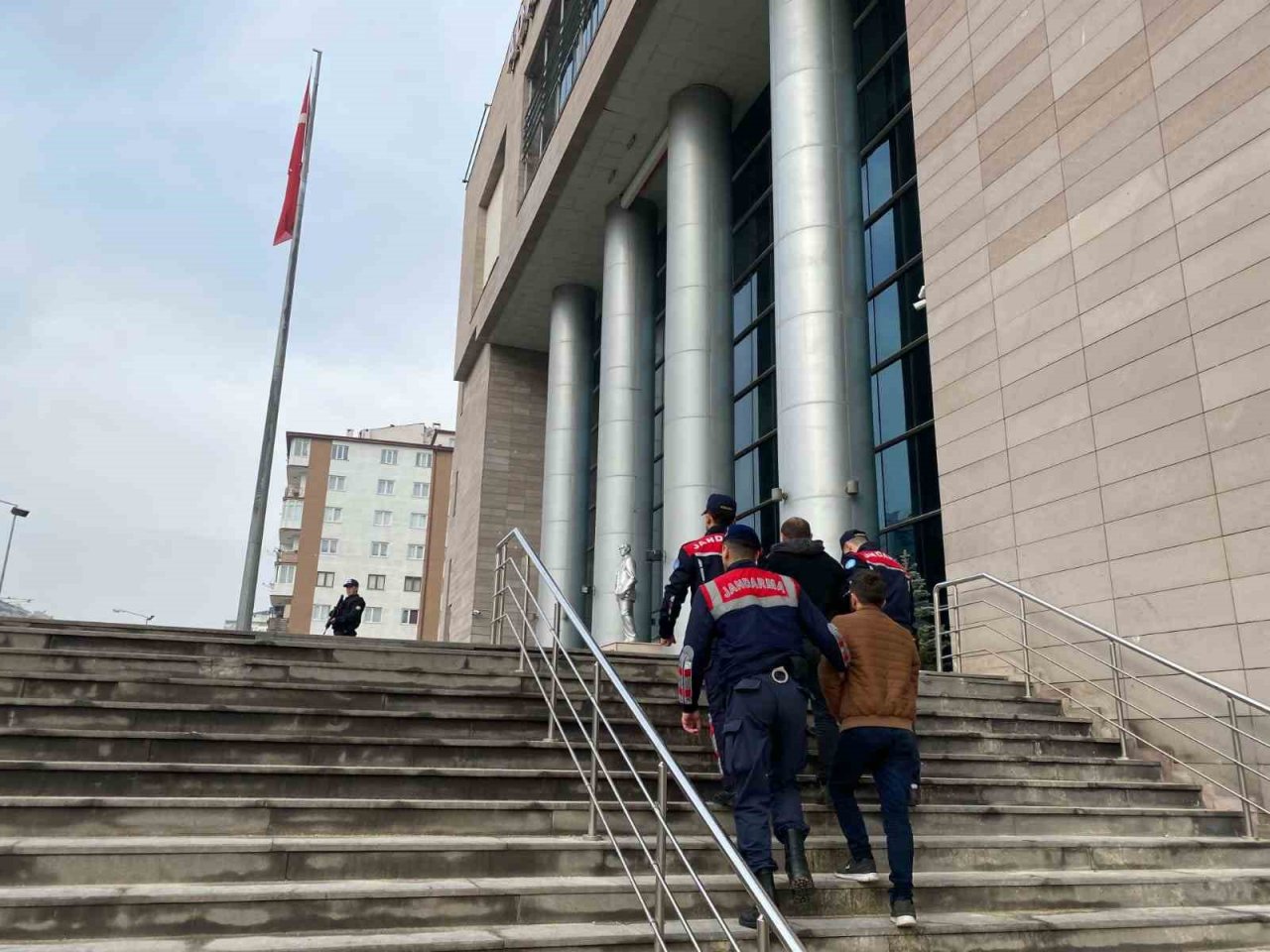 Eskişehir’de 700 kilo bakır kablo çalan şüpheliler Ankara’da yakalandı