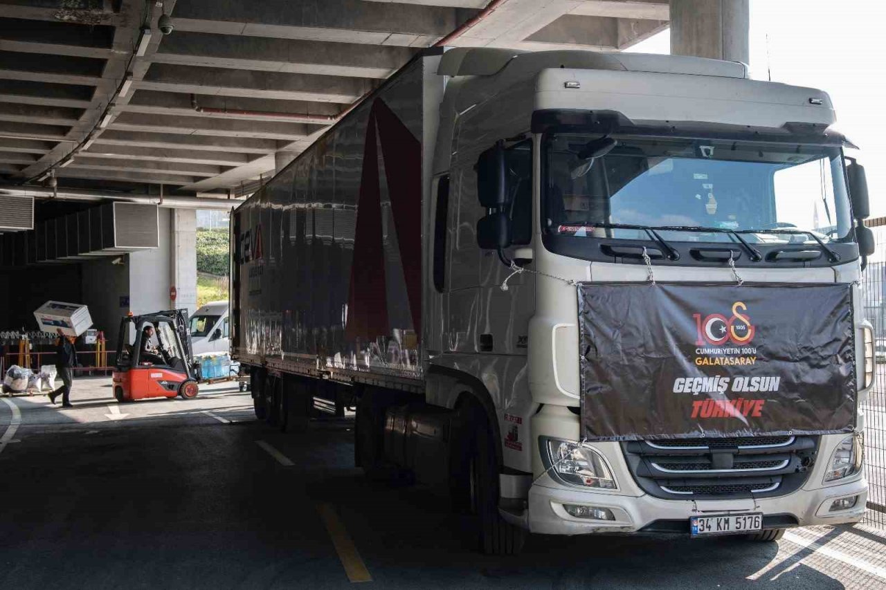 Dursun Özbek: "250 adet kalıcı konut, 10 okul yapacağız"