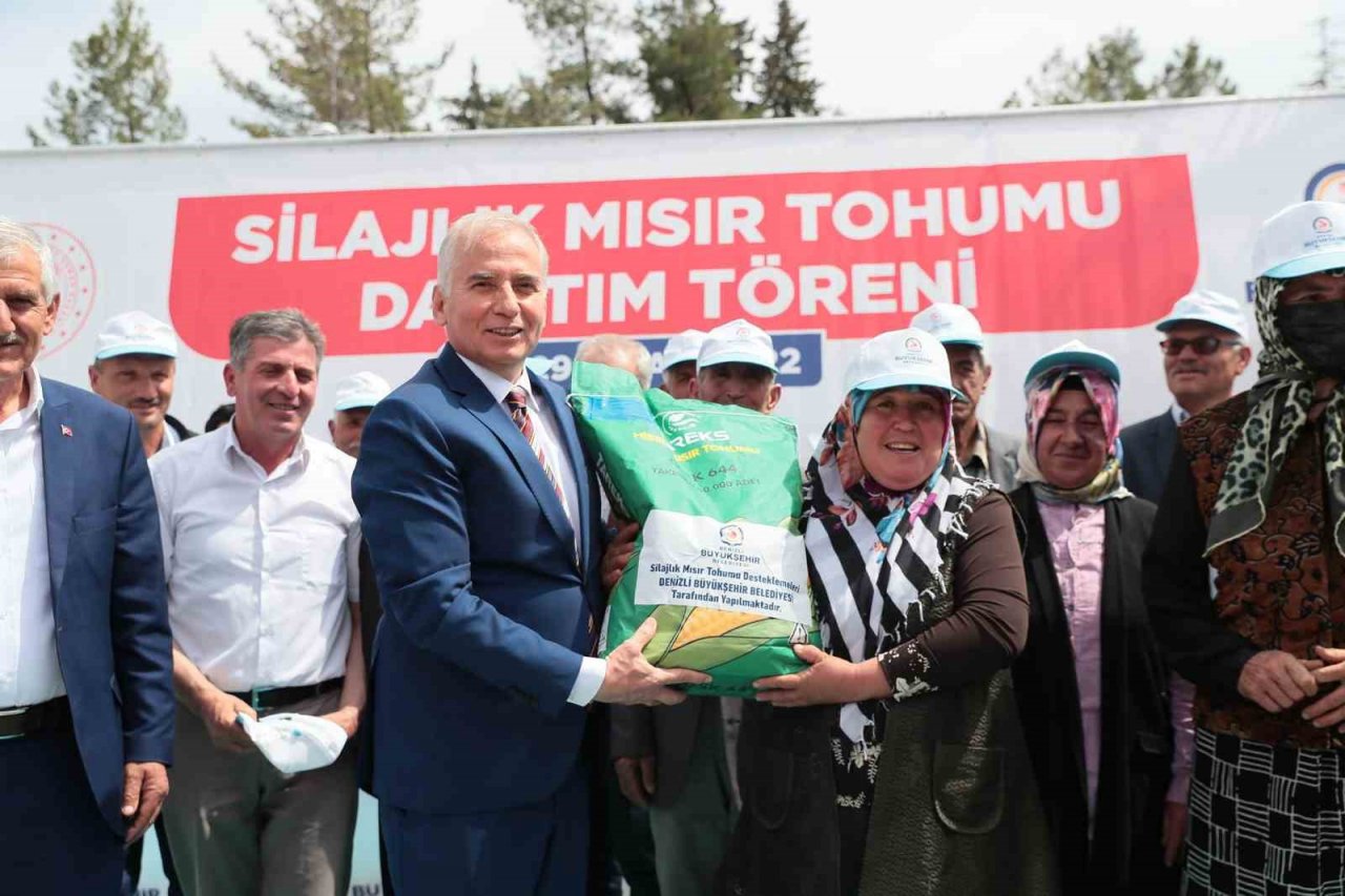 Denizli’de 3500 üreticiye 85 bin kilogram silajlık mısır tohumu dağıtıldı