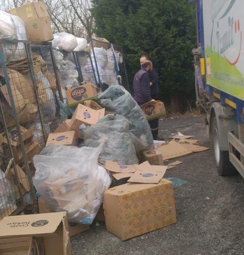 İzmit’te tonlarca ambalaj atığı toplanıyor