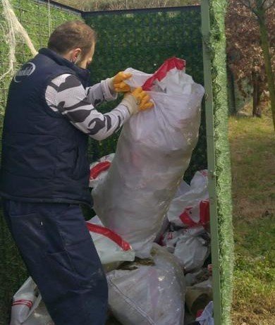 İzmit’te tonlarca ambalaj atığı toplanıyor