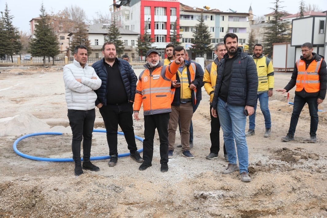Başkan Çolakbayrakdar: “Elbistan Kocasinan Yaşamkent, sosyal hayatın merkezi olacak”