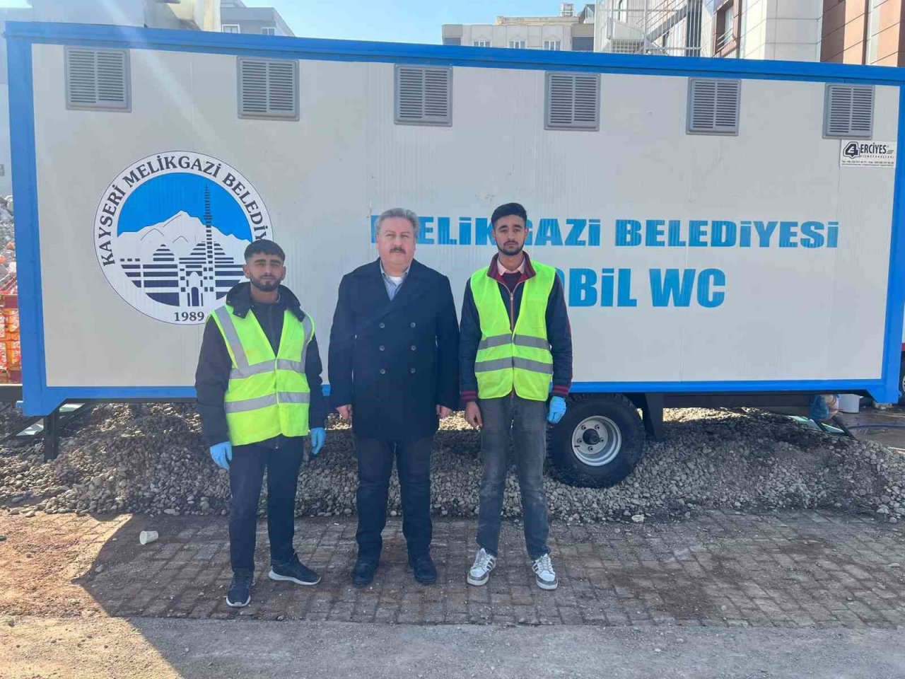 Başkan. Dr. Palancıoğlu: “Tüm imkanlarımızla deprem bölgesindeyiz”