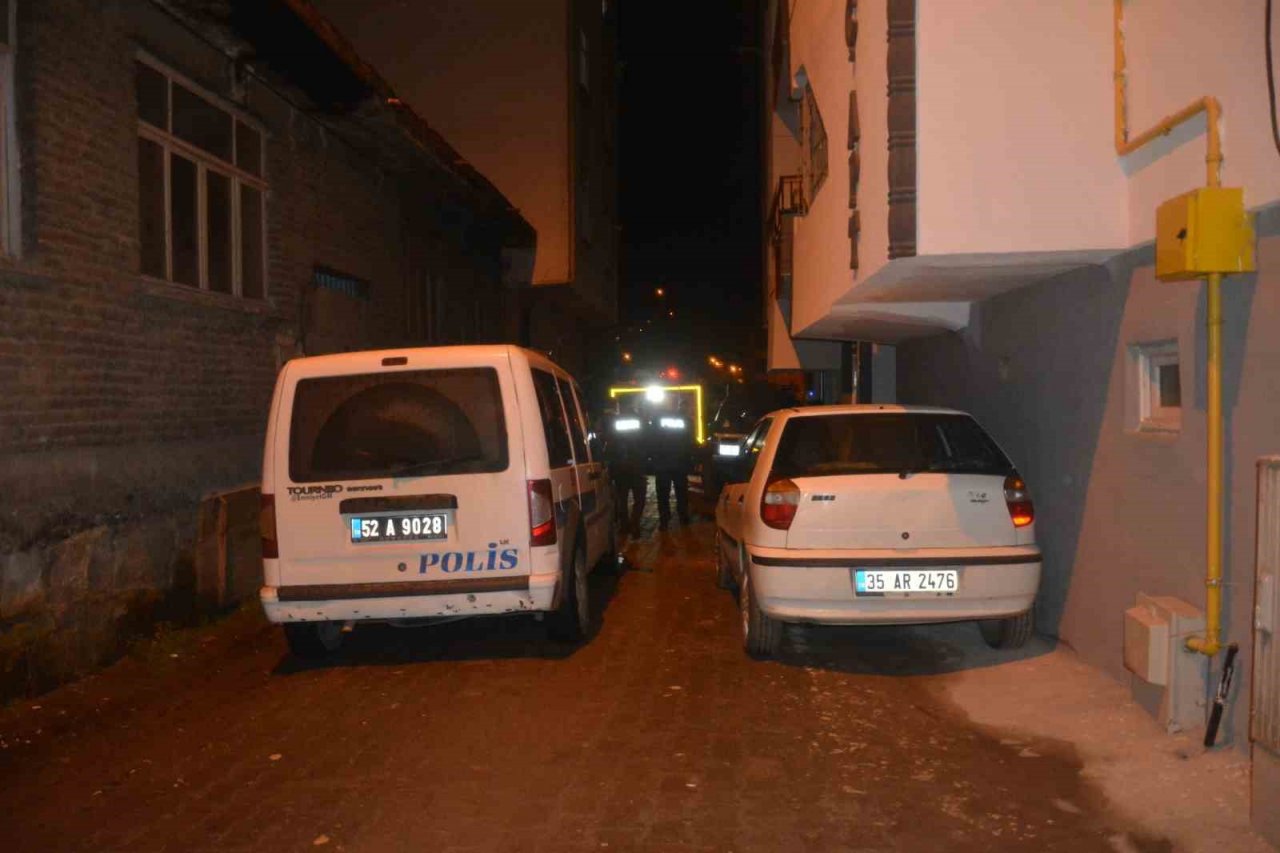 Ordu’da metruk binada çıkan yangın korkuttu