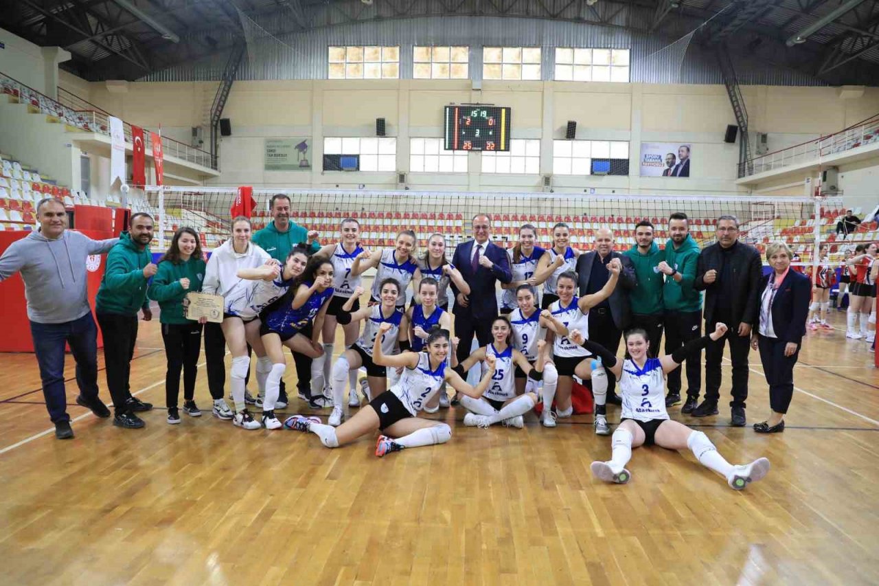 Pamukkale Kadın Voleybol Takımı grup şampiyonu oldu
