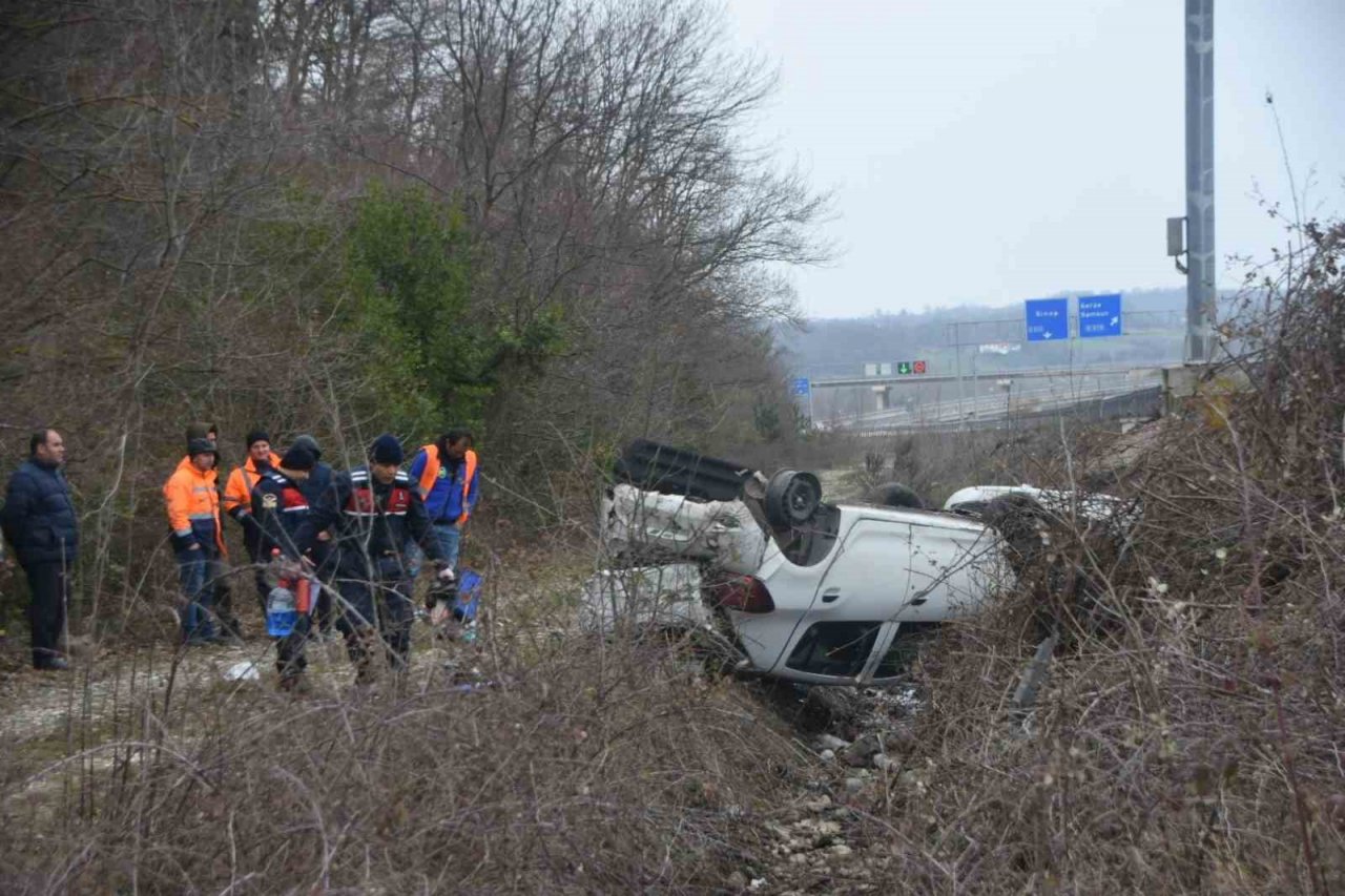 Otomobil takla attı: 2 yaralı