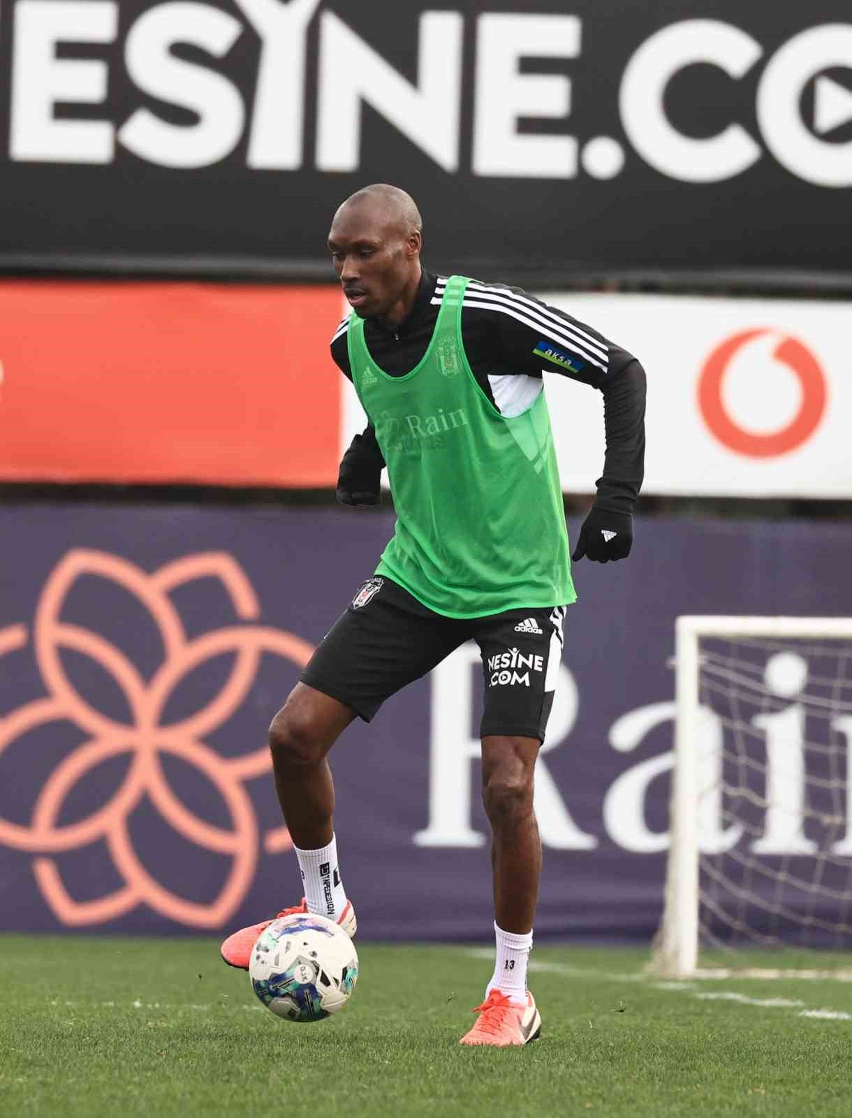 Beşiktaş’ta Başakşehir mesaisi başladı