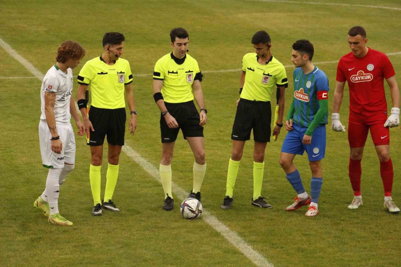 Genç horozlar Rize’yi elinden kaçırdı