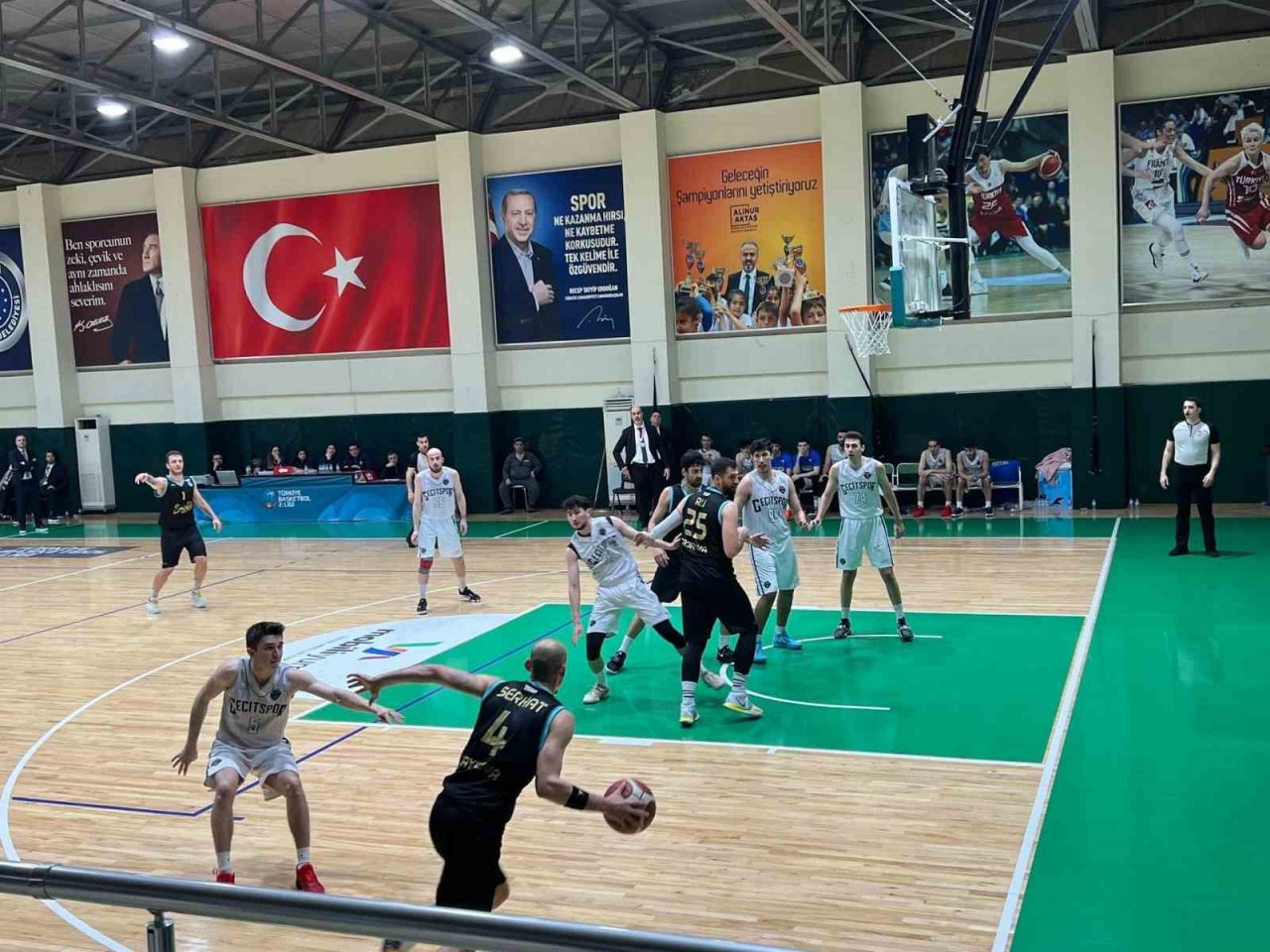 Çayırova Belediyesi Geçit Spor’u mağlup etti