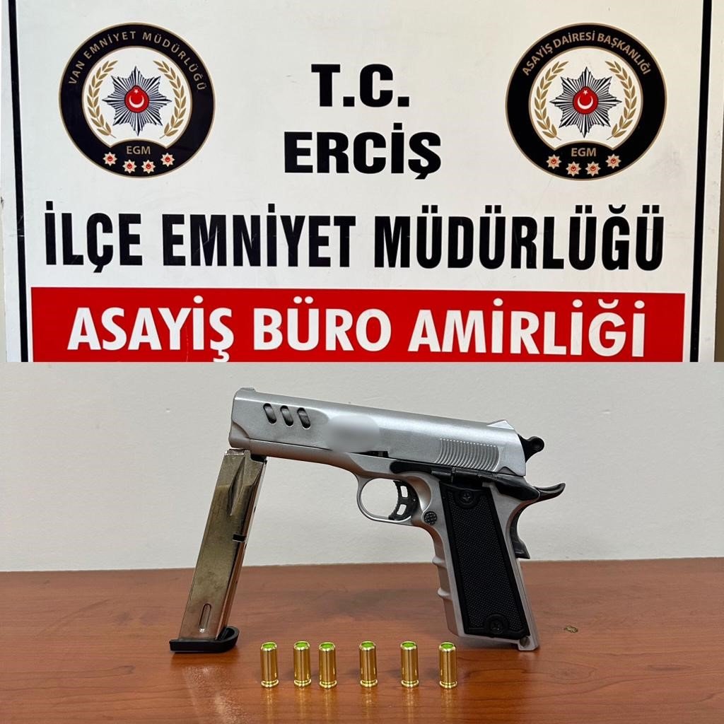 Van’da değişik suçlardan 14 kişi tutuklandı