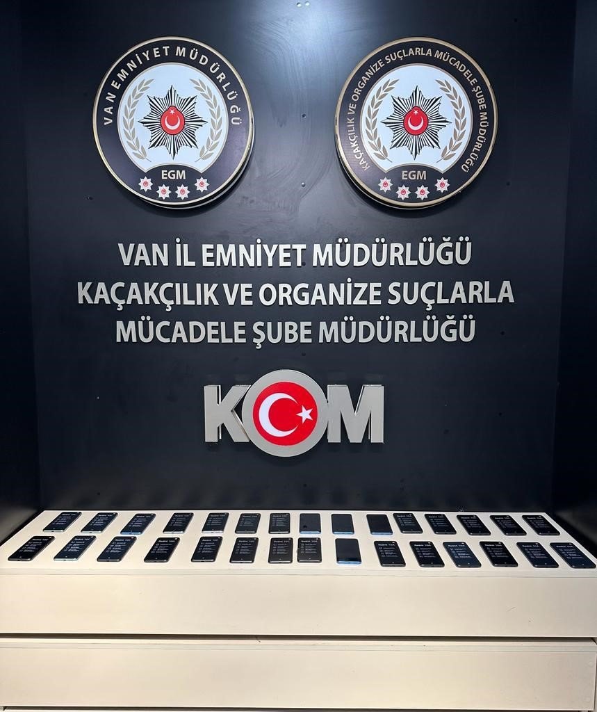 Van’da gümrük kaçakçılığı operasyonu