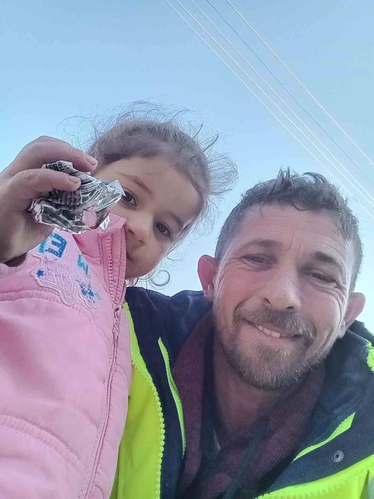 Sosyal medyadan tanışıp deprem bölgesine yardıma gittiler