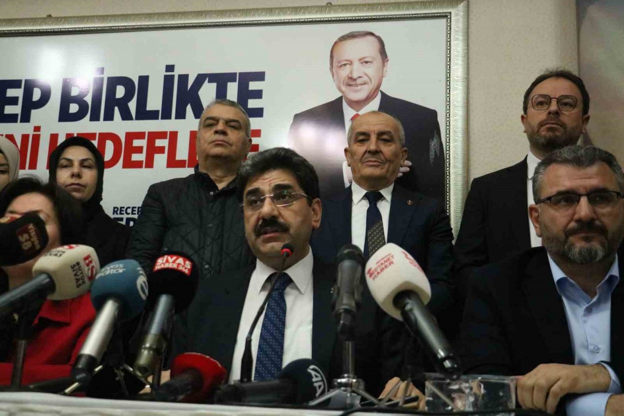 AK Parti Sivas İl Başkanı Aksu, milletvekilliği aday adaylığı için görevinden istifa etti