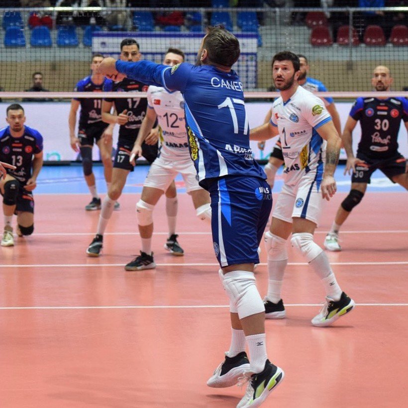 Arkas Spor düşüşte