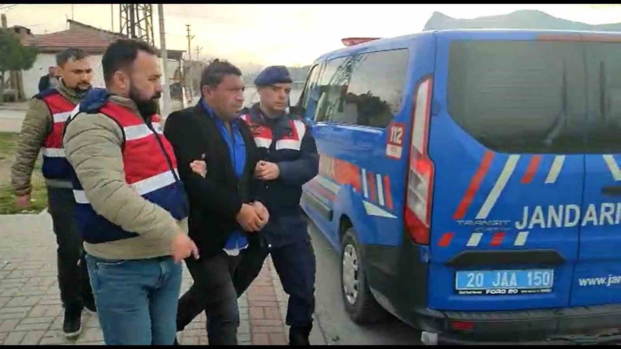 Hırsızlık şebekesine darbe vuran JASAT, şüphelileri evlerinden topladı