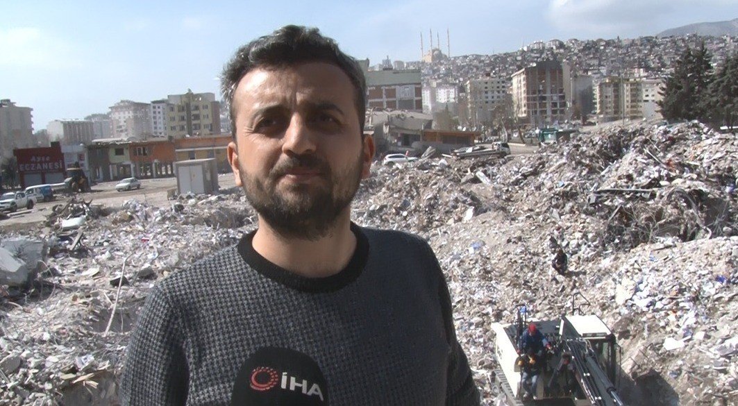 Günlerdir enkazda Kabe örtüsünü arıyorlar