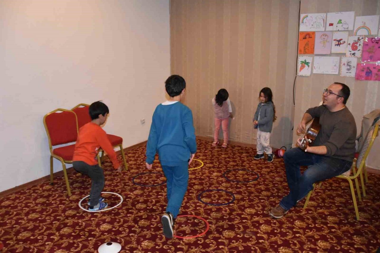 Germencik’te depremzedelere psikolojik destek semineri