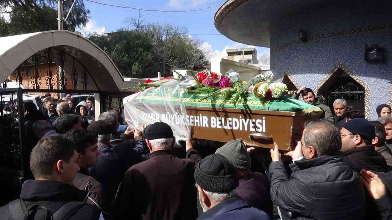 Kaçırıldığı araçtaki kazada hayatını kaybetmişti; duvak ile uğurlandı