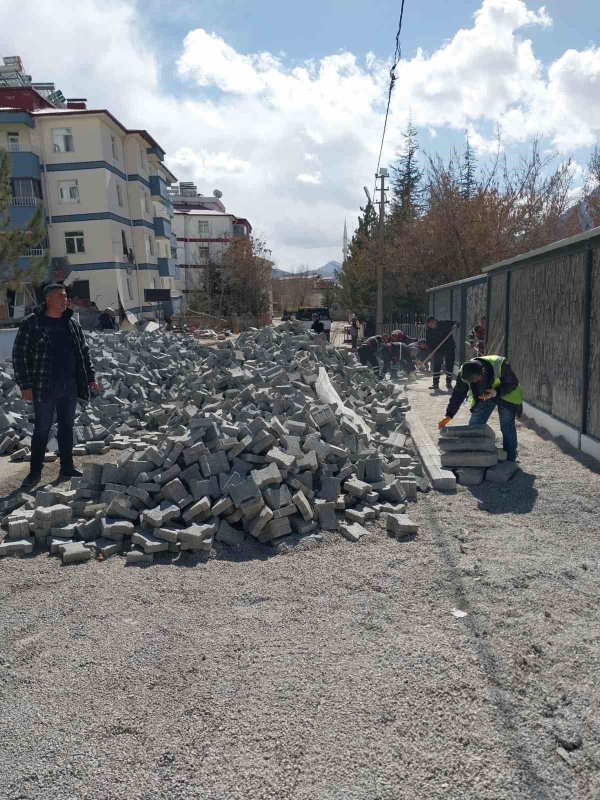 Elbistan’da yapılacak Develi Konteyner Kenti için çalışmalar başladı