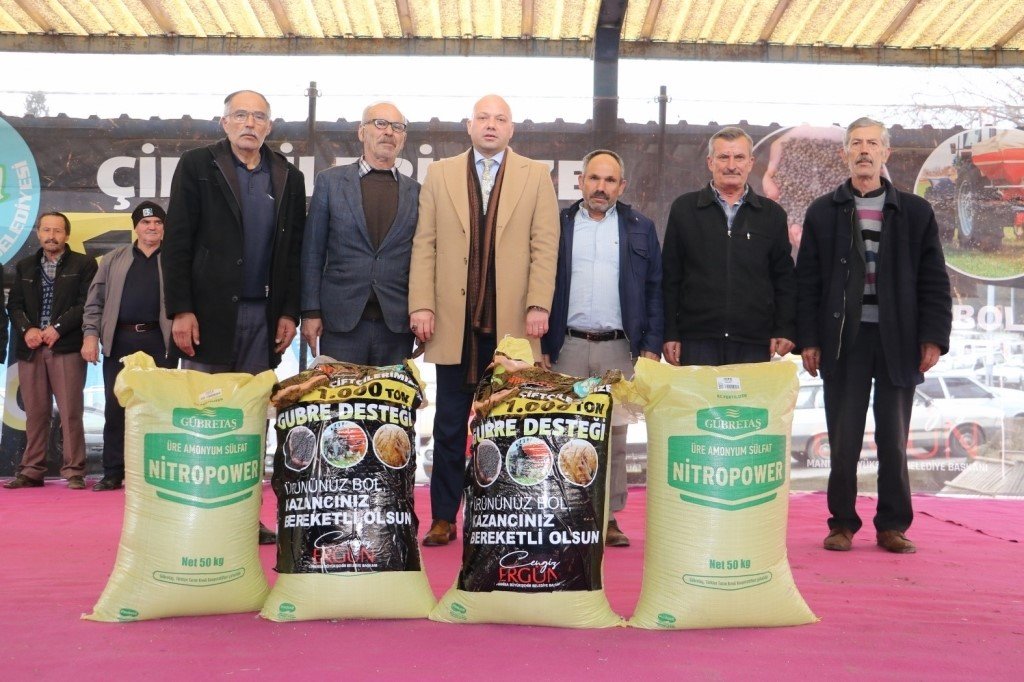 Gübre desteğinden 4 bin 877 üretici faydalandı
