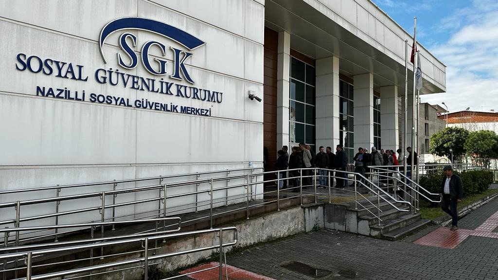 Nazilli SGK’da EYT yoğunluğu