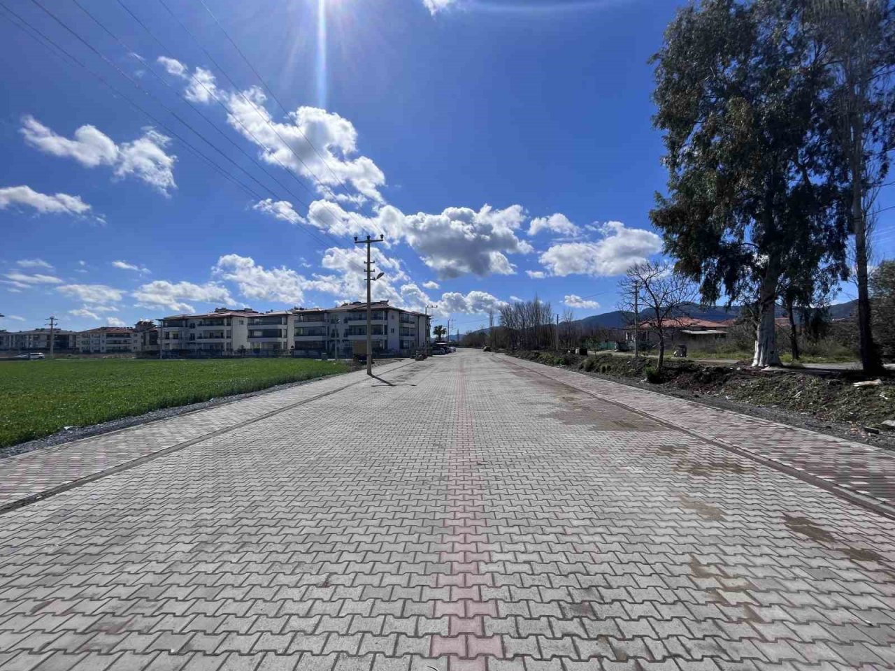 Ortaca’da okullar bölgesinde parke kaplama tamamlandı